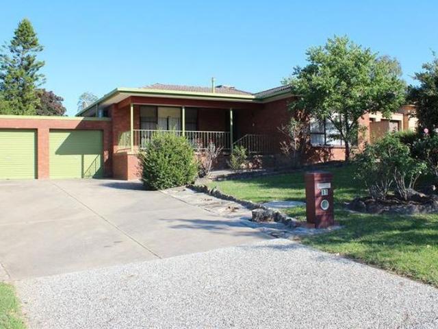 House for rent in 11 Rosedale Drive, West Albury