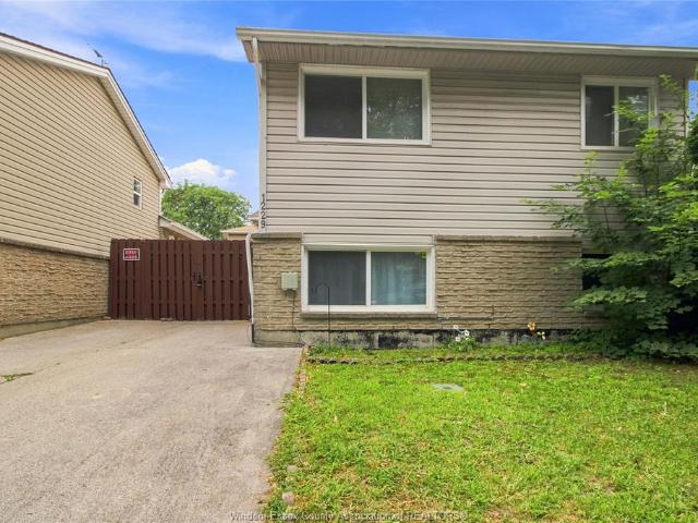 house for rent in 1229 Arncliffe Place Windsor, Ontario