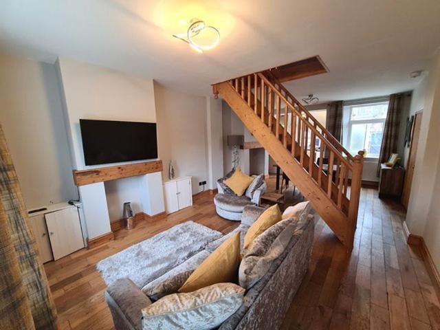House for rent in 149 South Row, Roose