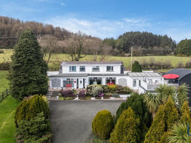 house for rent in 14 Ballycolin Road, Belfast, BT17 0NN