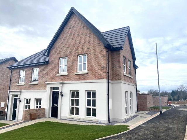 house for rent in 14 Ballyveigh Drive, Antrim, BT41 2FJ