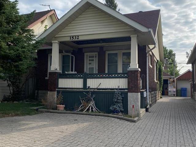 house for rent in 1532 Dufferin Avenue Windsor, Ontario