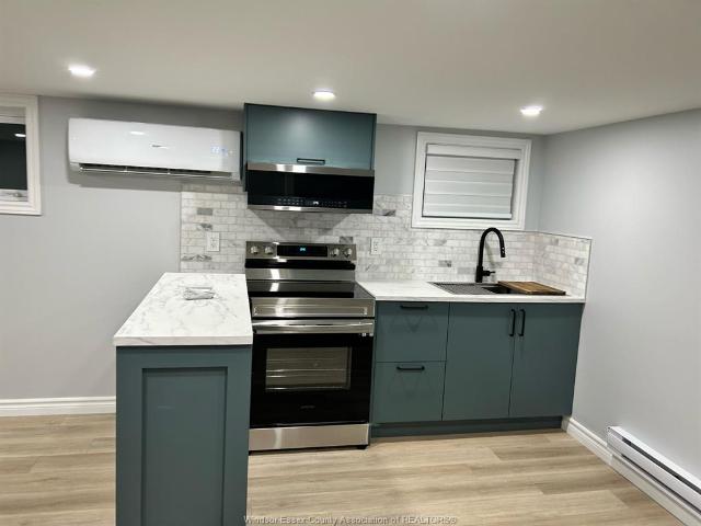house for rent in 1592 Buckingham Unit# B Windsor, Ontario