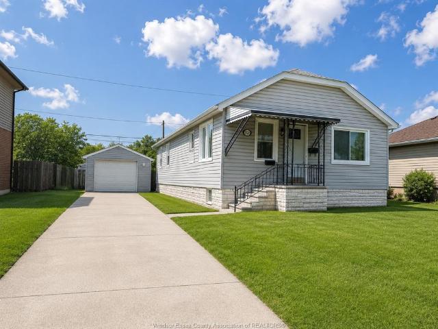 house for rent in 1723 Randolph Avenue Windsor, Ontario