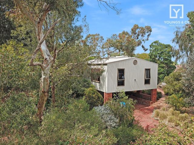 House for rent in 18 20 Centennial Drive, Mooroopna