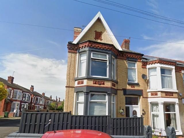 house for rent in 19 Vale Drive CH45 1LY
