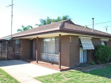 House to rent in Ghan - Garden