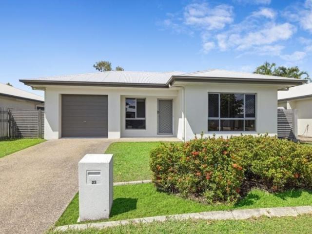 house for rent in 23 Derwent Cct, Kelso