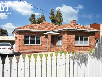Ghan, South Australia - Parking, Equipped kitchen