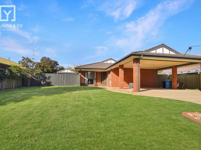 House for rent in 21 Hutchins Crescent, Mooroopna