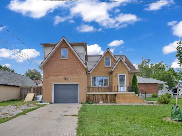 house for rent in 2397 Chandler Windsor, Ontario