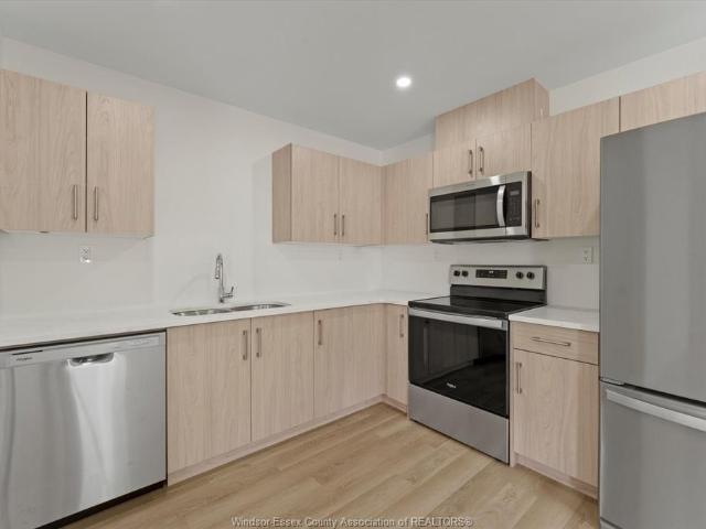 house for rent in 2457 Front Road Unit# 1 LaSalle, Ontario