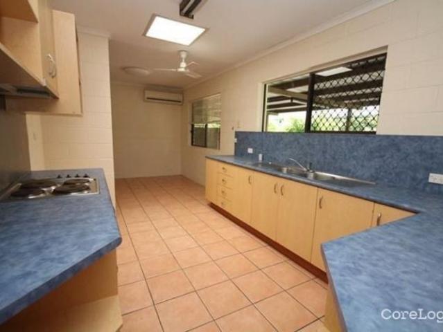 house for rent in 2 Cilento Cr, Douglas
