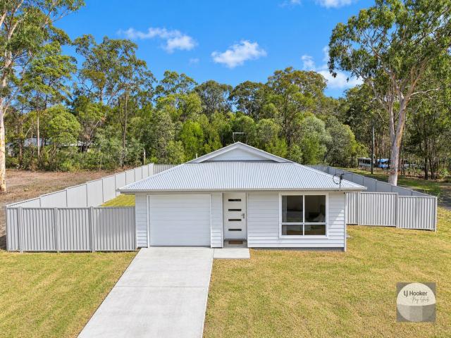 House for rent in 2 Sapphire Street, AU, 4184, QLD, Russell Island