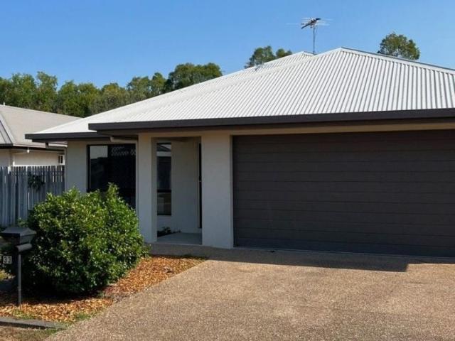 house for rent in 33 Kirrama Ct, Bushland Beach