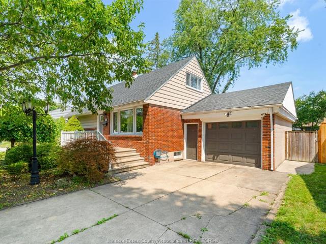 house for rent in 3070 Dandurand Windsor, Ontario
