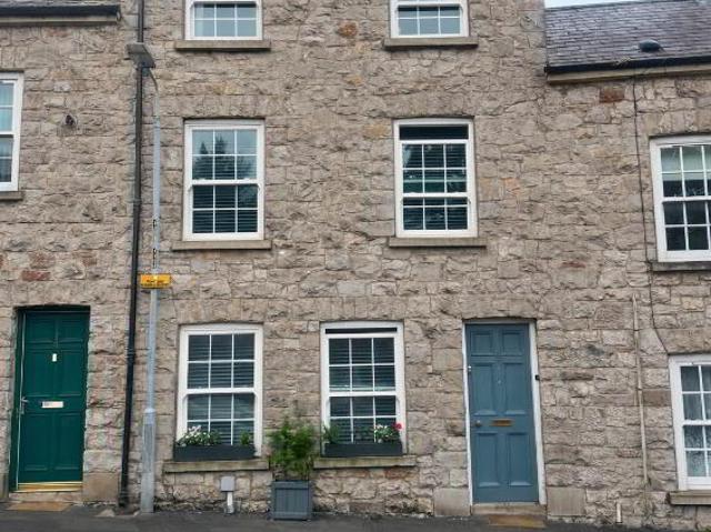 house for rent in 32 Castle Street, Armagh, BT61 7EF