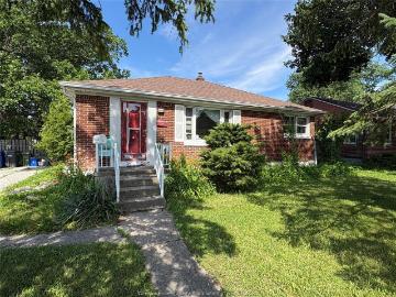 house for rent in 3400 Dominion Unit# Main Floor Windsor, Ontario