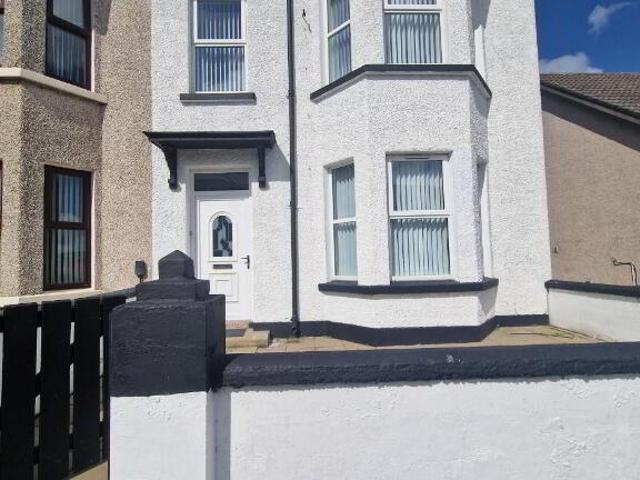 house for rent in 34 Portstewart Road, Portrush, BT56 8EQ
