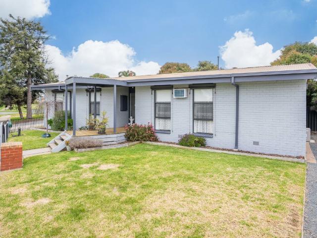 house for rent in 38 Westmorland Crescent, Shepparton