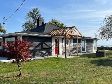 house for rent in 394 Robson Road Leamington, Ontario