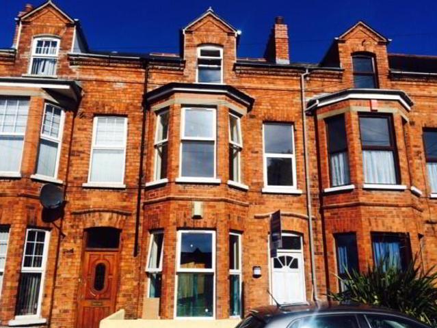 house for rent in 39 Ulsterville Gardens, Lisburn Road, Belfast, BT9 7BA