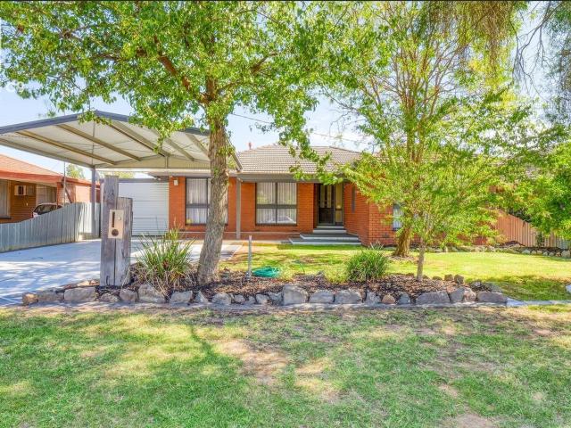 House for rent in 3 Burke Street, Shepparton