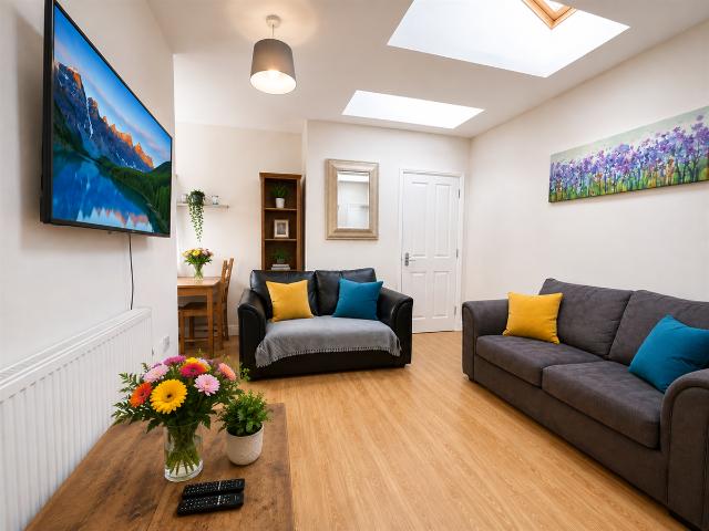 house for rent in 3 bed Pierrepont Road, West Bridgford, Nottingham