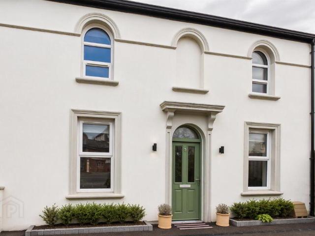 house for rent in 3 Dunmurry Lane, Belfast, BT17 9RP