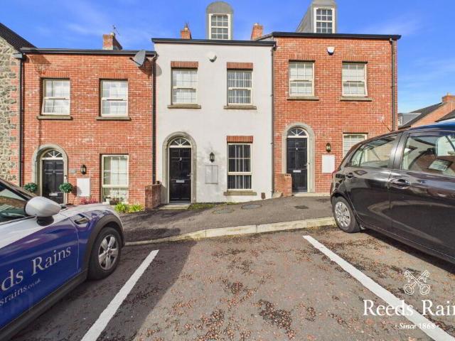 house for rent in 3 Gransha Wood, Dundonald, Belfast, BT16 2FG