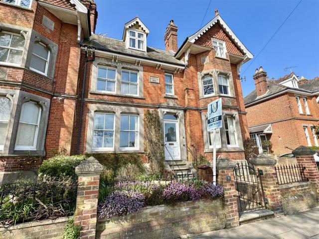 house for rent in Tenterden