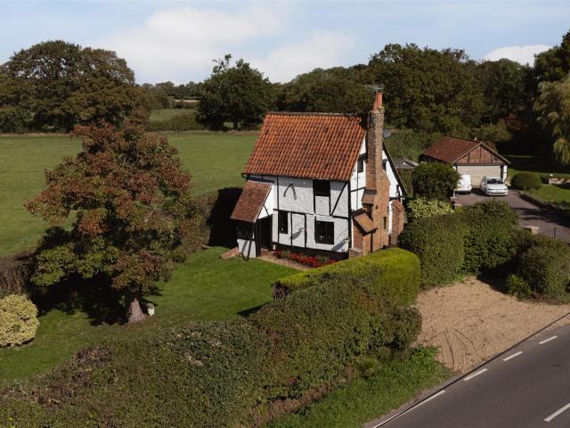 house for rent in The Nest, Cross Oak Lane, Redhill, RH1 5RF
