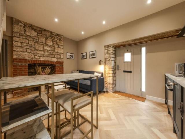 house for rent in The Street, BS40 8UU