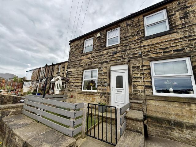 house for rent in Town End Road, Wooldale, Holmfirth, HD9 1XT