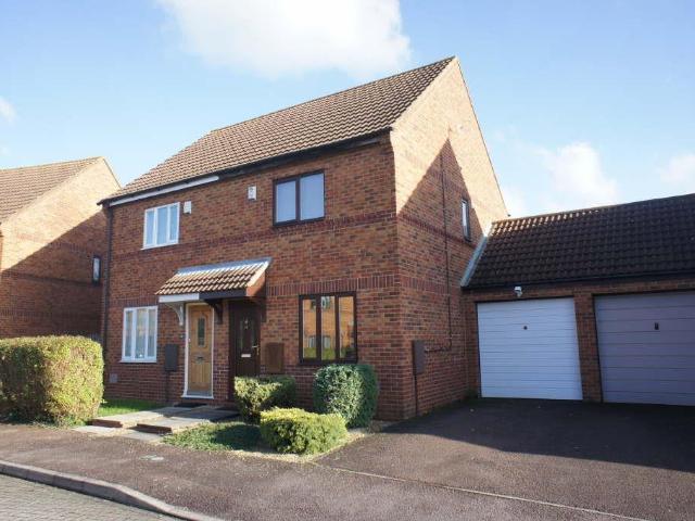 house for rent in Tredington Grove, Caldecotte, Milton Keynes, MK7