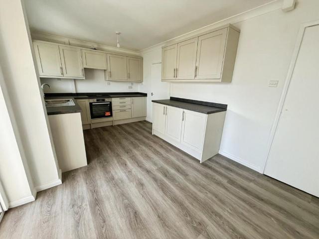 house for rent in Trent Close, SS12 9BW