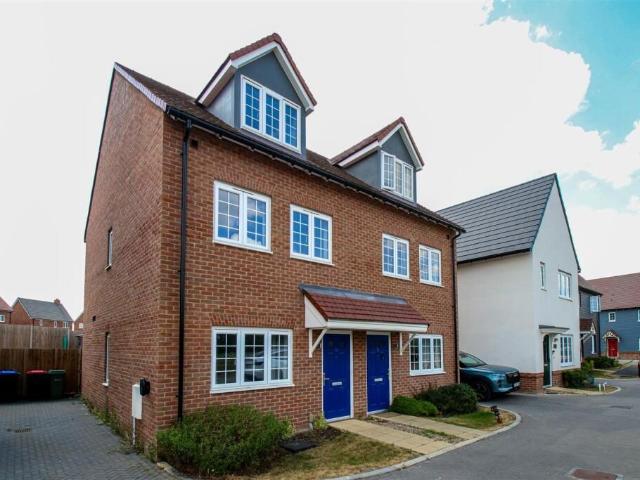 house for rent in Triple Avenue, CM7 5DL