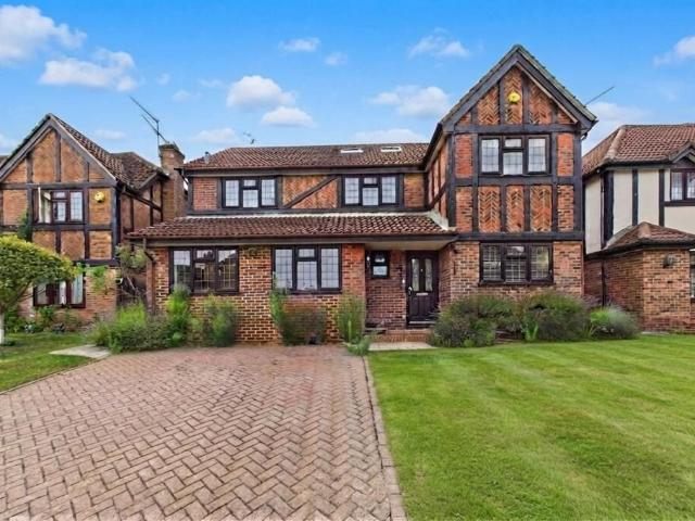 house for rent in Uffcot Close, RG6 4BQ