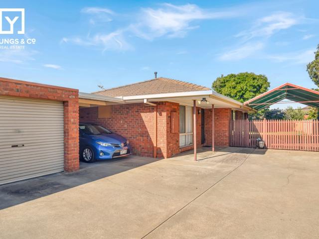 House for rent in Unit 2, 37 Brooks Avenue, Shepparton