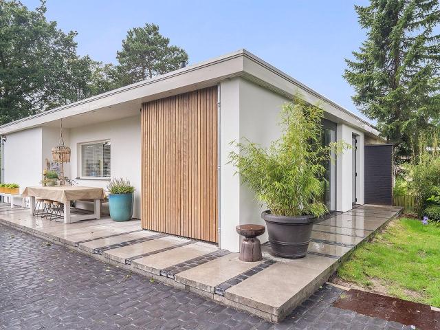 house for rent in Van Blaaderenweg 90 1862 JR Bergen NH Tuin en Oostdorp