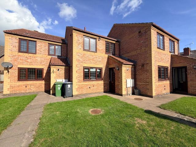 house for rent in Vincent Lane, Chesterfield, Chesterfield