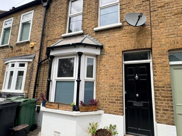 house for rent in West Norwood, London, SE27 Robson Road