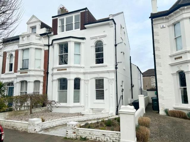 house for rent in Westbourne Villas, BN3 4GF