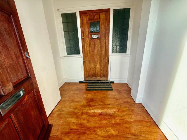 House for rent in Westpole Avenue, EN4 0AX
