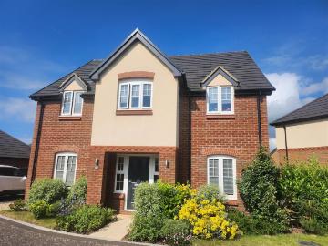 house for rent in Winter Crescent, Lydney