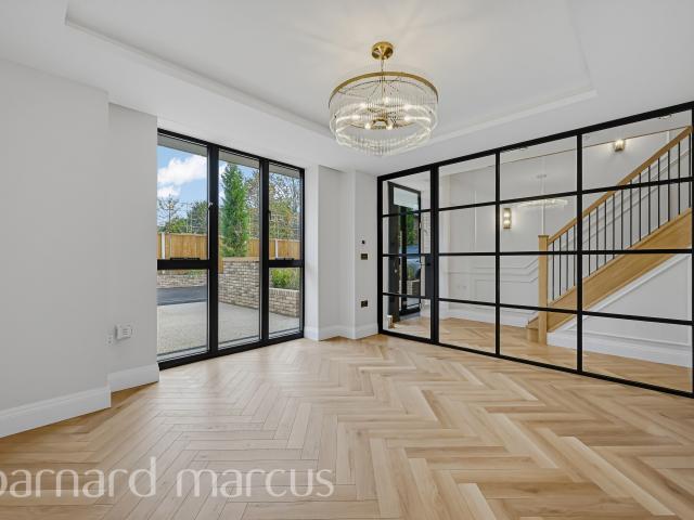 house for rent in Winston Close, London, London