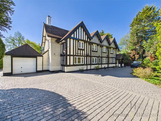 house for rent in Woodeaves, 68 Adlington Road, Wilmslow, Cheshire, SK9 2BN