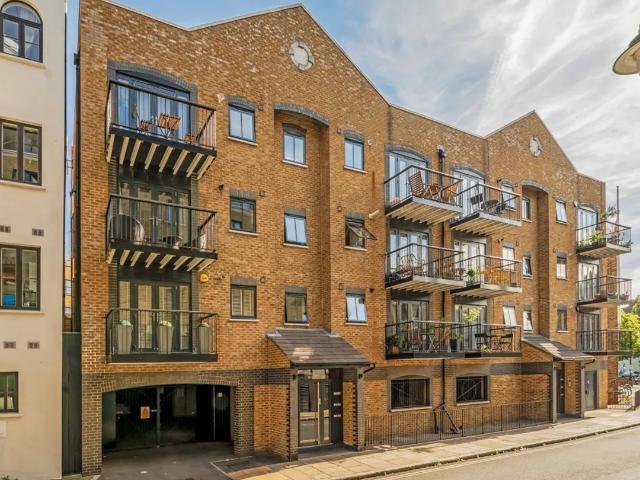 house for rent in Wolseley Street, London, SE1 2BP