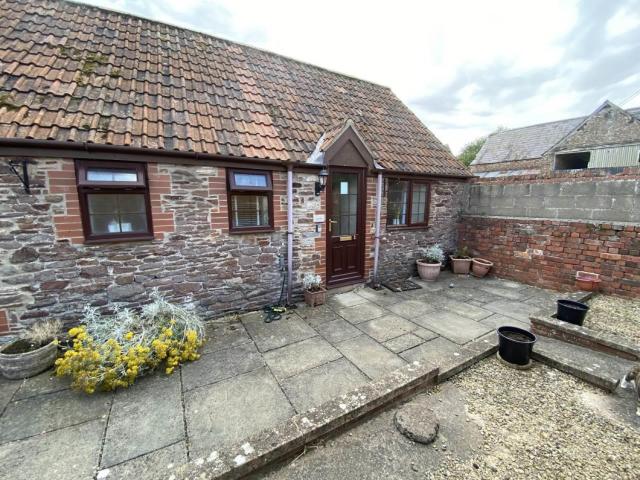 house for rent in Wotton Road, Bristol, BS37 7NA