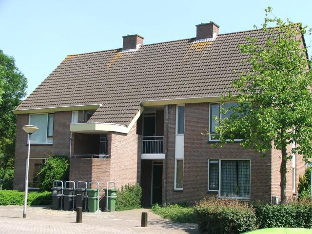House for rent in Woubrugge